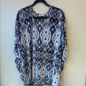 Mumu Blue and White Patterned Top Blouse Medium